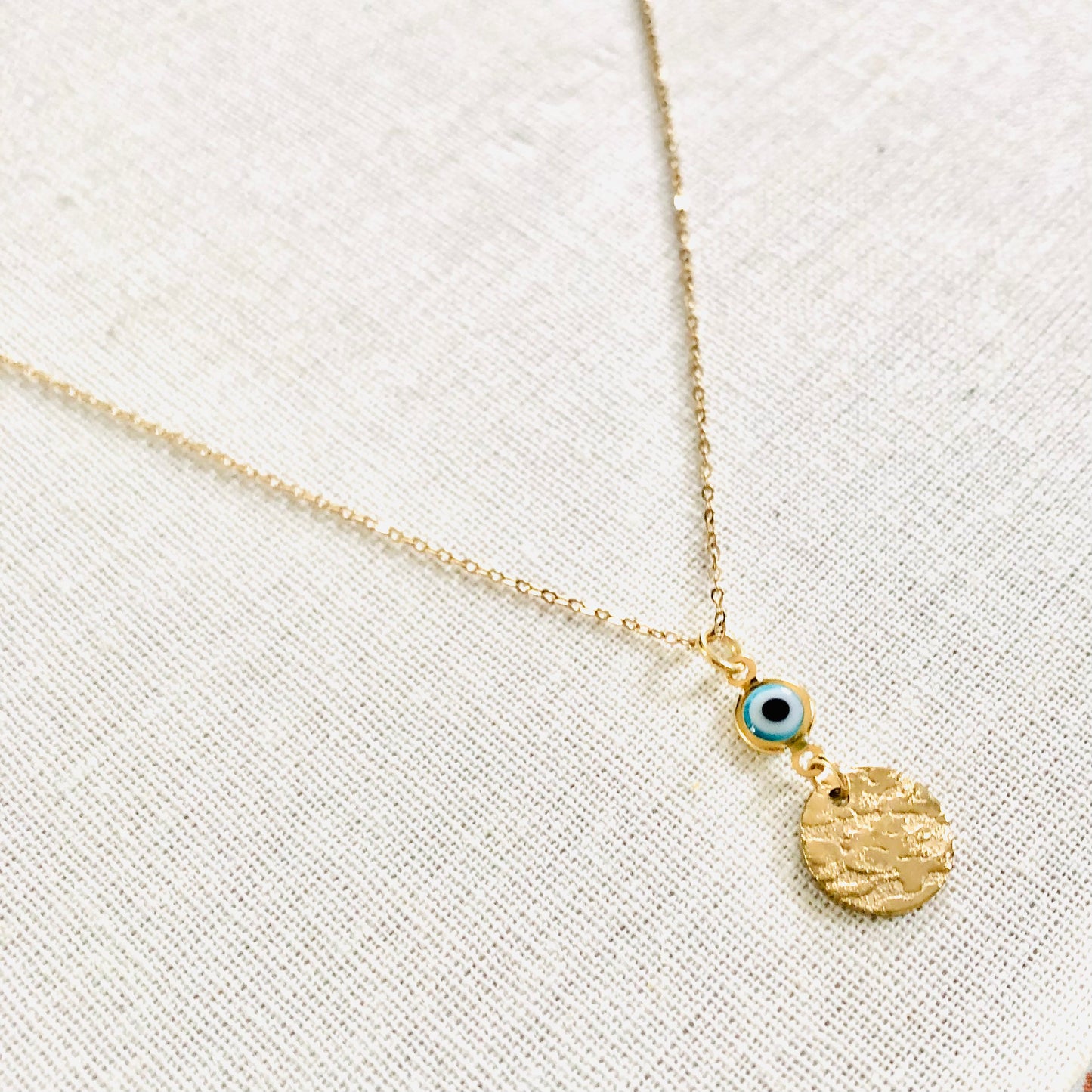 Collar Poder de los ojos