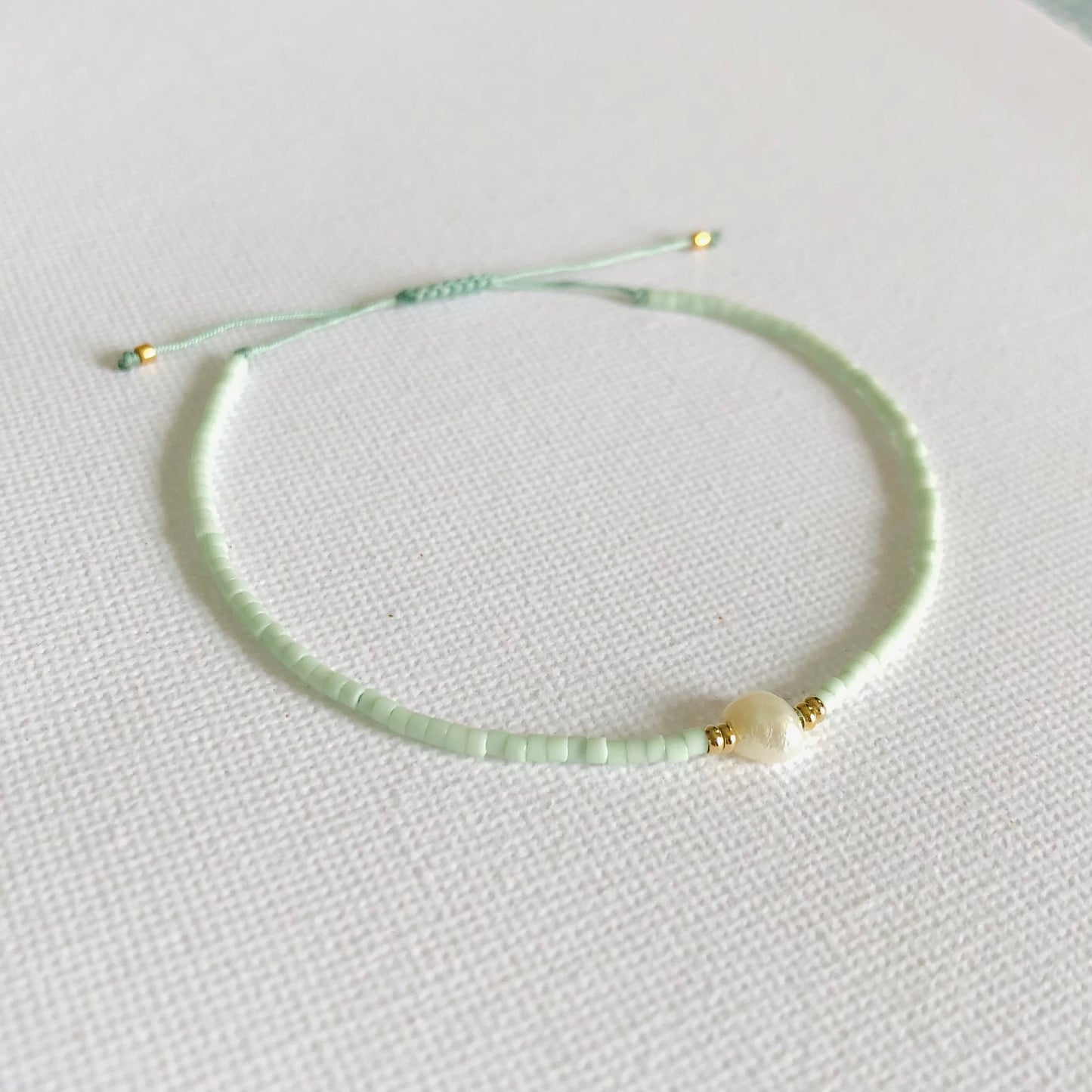 Pulsera Perla Dorada