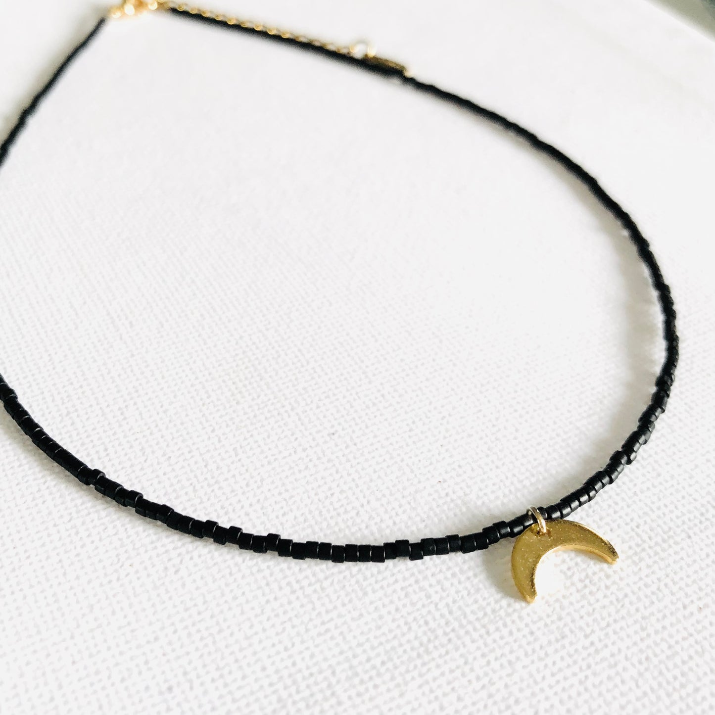 collar sustantivo